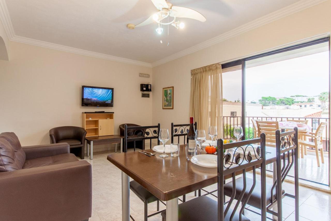 Pool And Sea Merill Apartments - Happy Rentals Mellieħa Exterior foto