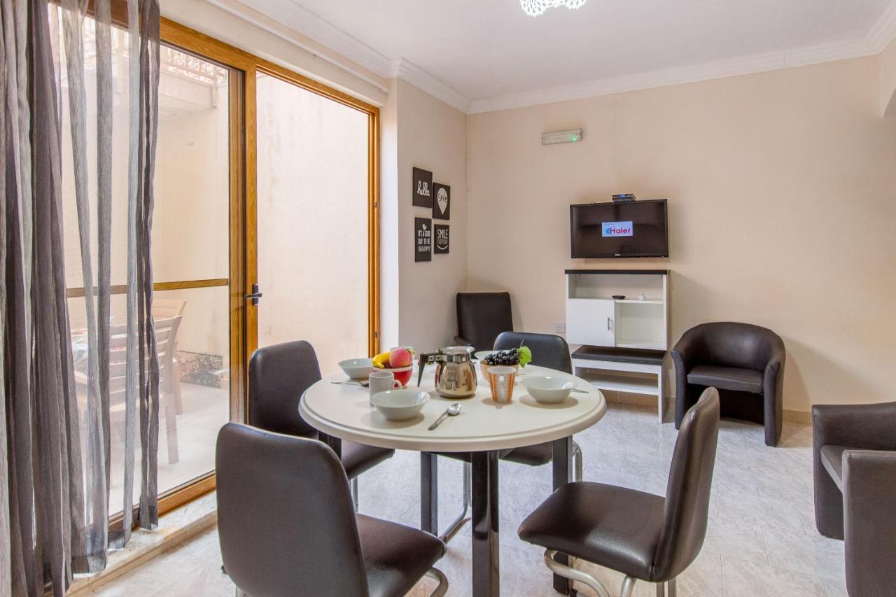 Pool And Sea Merill Apartments - Happy Rentals Mellieħa Exterior foto