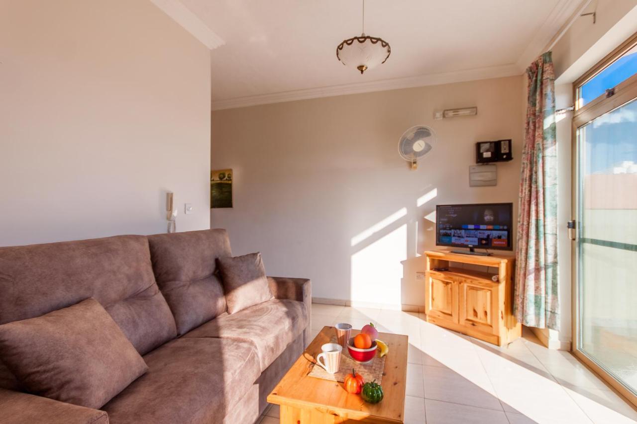 Pool And Sea Merill Apartments - Happy Rentals Mellieħa Exterior foto